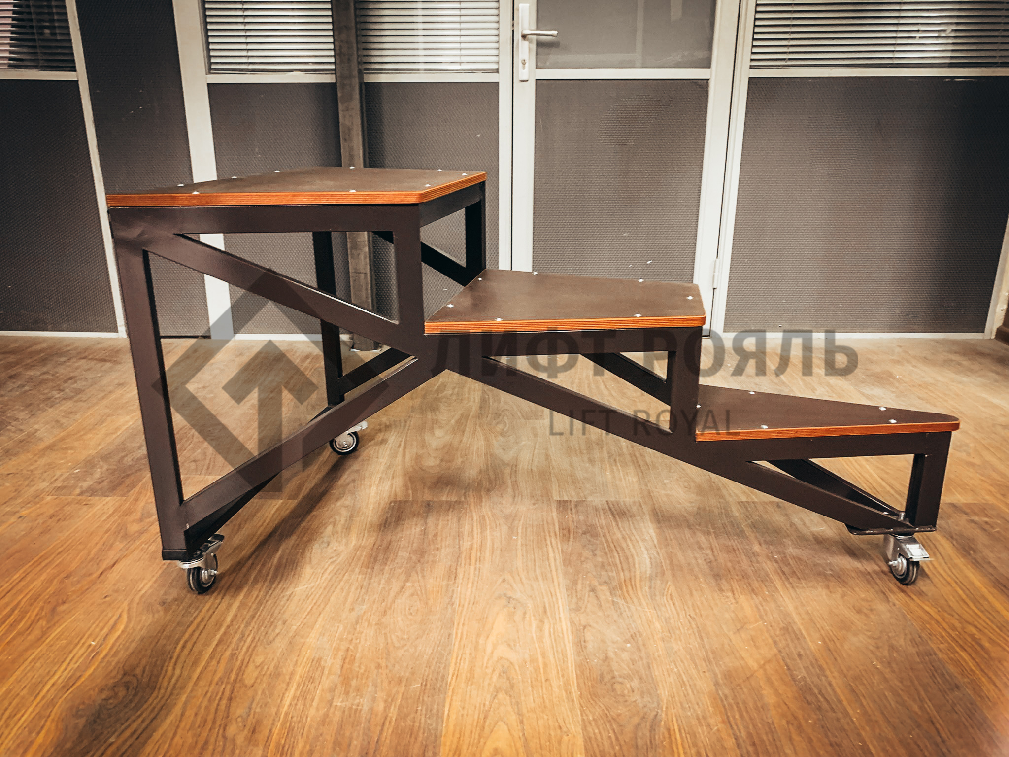 Мобильный хоровой станок Х8 складной